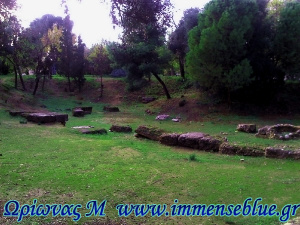 Τετράγωνο περιστύλιο (Ακαδημία Πλάτωνος) - Ωρίωνας Μ